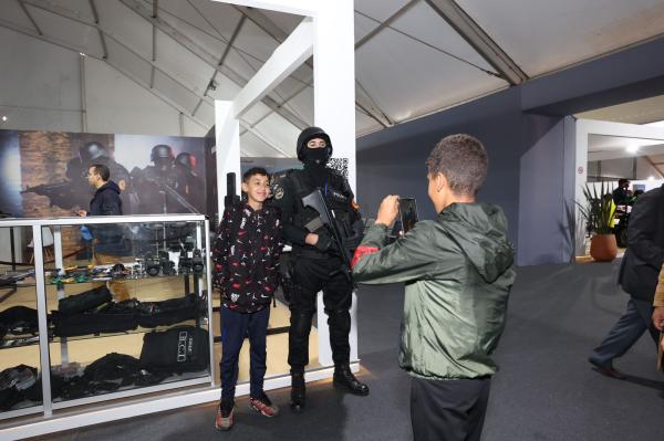 الأبواب المفتوحة للأمن الوطني تسجل رقما قياسيا في عدد الزوار(صور)